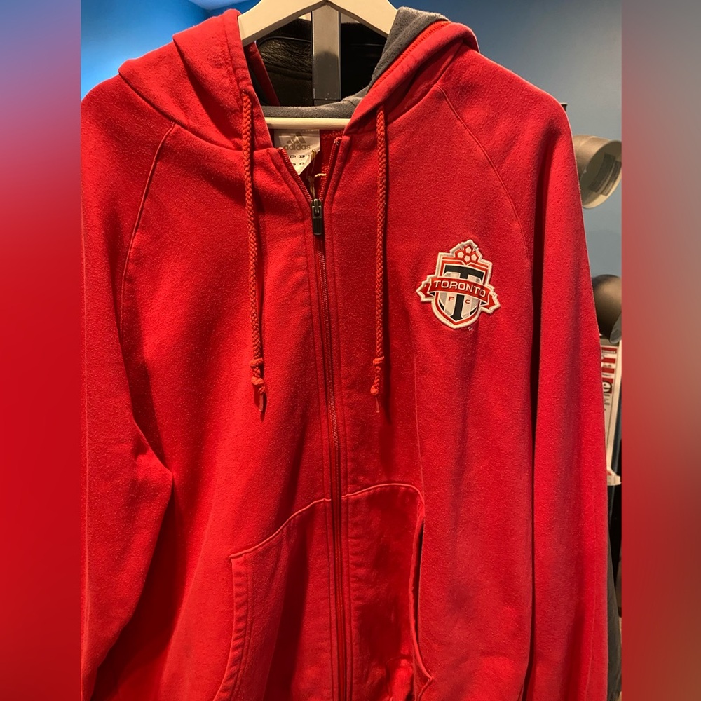 Vintage Adidas Tfc sweater